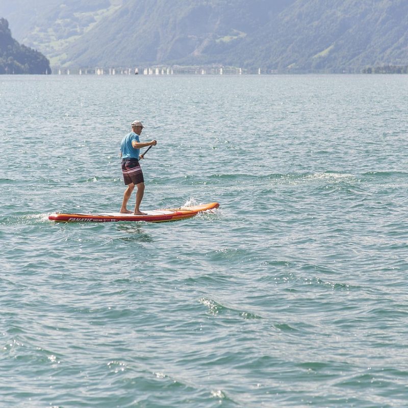 paddle au milieu du lac